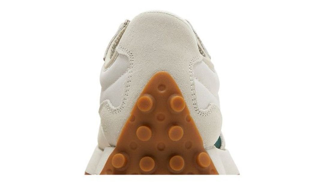 New Balance 327 'Timberwolf Nightwatch Green'