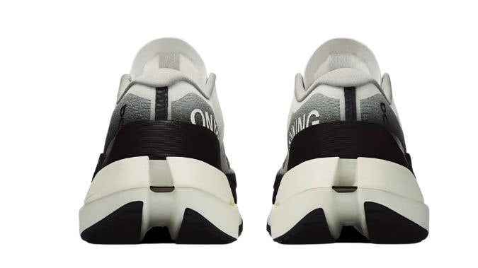On Cloudboom MAX 'White Black'