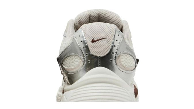 Nike V5 'Sail Fauna Brown'
