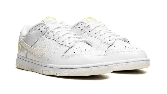 Nike Dunk Low 'Yellow Heart'